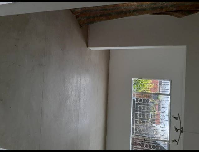 2 BEDROOM PROPERTY TO RENT IN OVERPORT